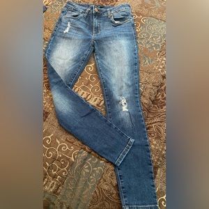 See Thru Soul Mid Rise Ankle Skinny Distressed Size 27